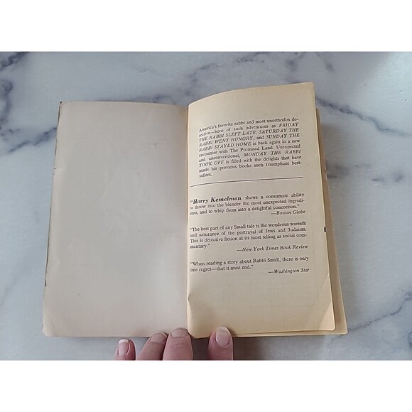 Monday The Rabbi Took Off By Harry Kemelman Paperback - Picture 2 of 10